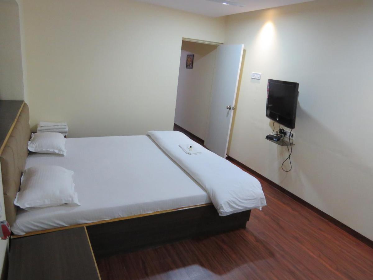 Apple Tree Apartments Koregaon Park Pune Esterno foto