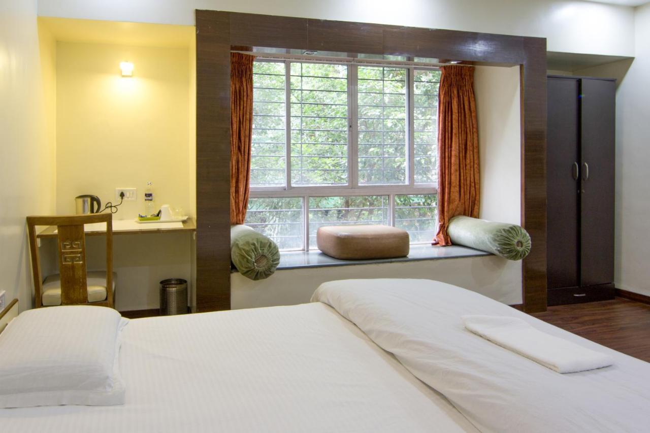 Apple Tree Apartments Koregaon Park Pune Esterno foto