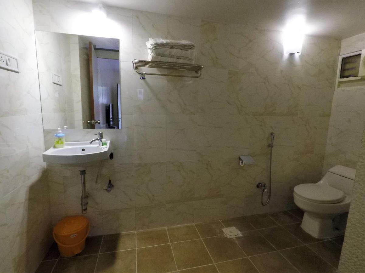 Apple Tree Apartments Koregaon Park Pune Esterno foto