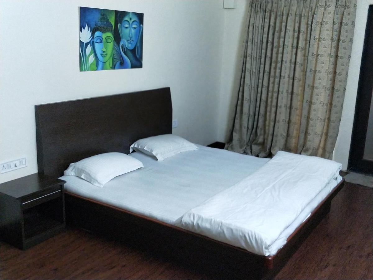 Apple Tree Apartments Koregaon Park Pune Esterno foto