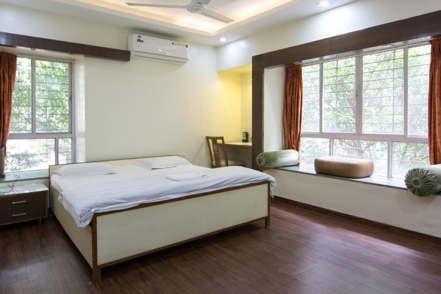 Apple Tree Apartments Koregaon Park Pune Esterno foto